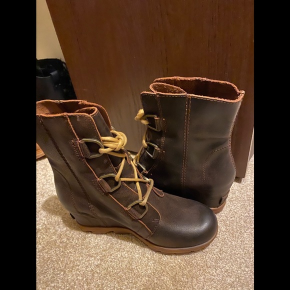 SOREL WOMEN'S JOAN OF ARCTIC WEDGE II BOOT